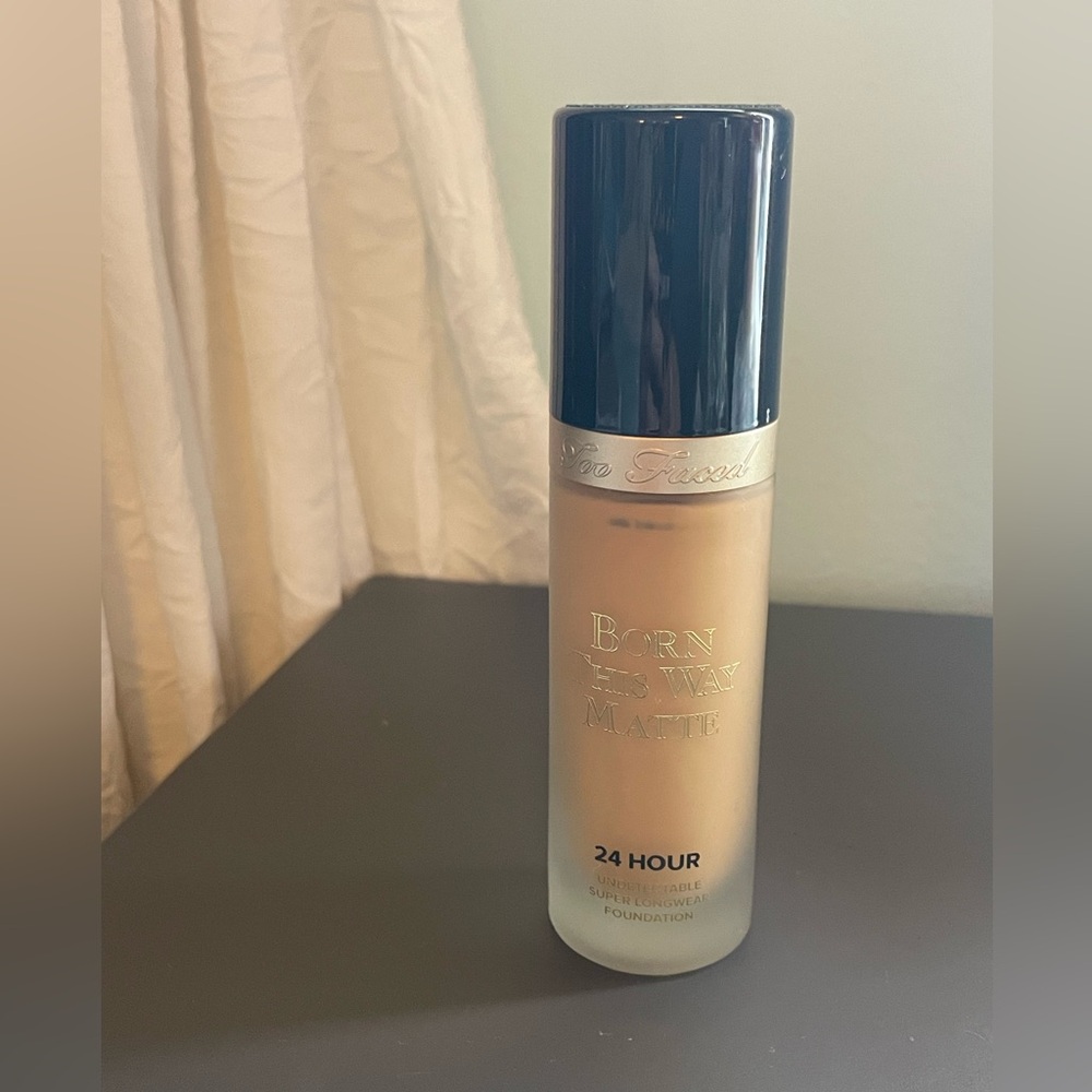 Too Faced born this way matte foundation